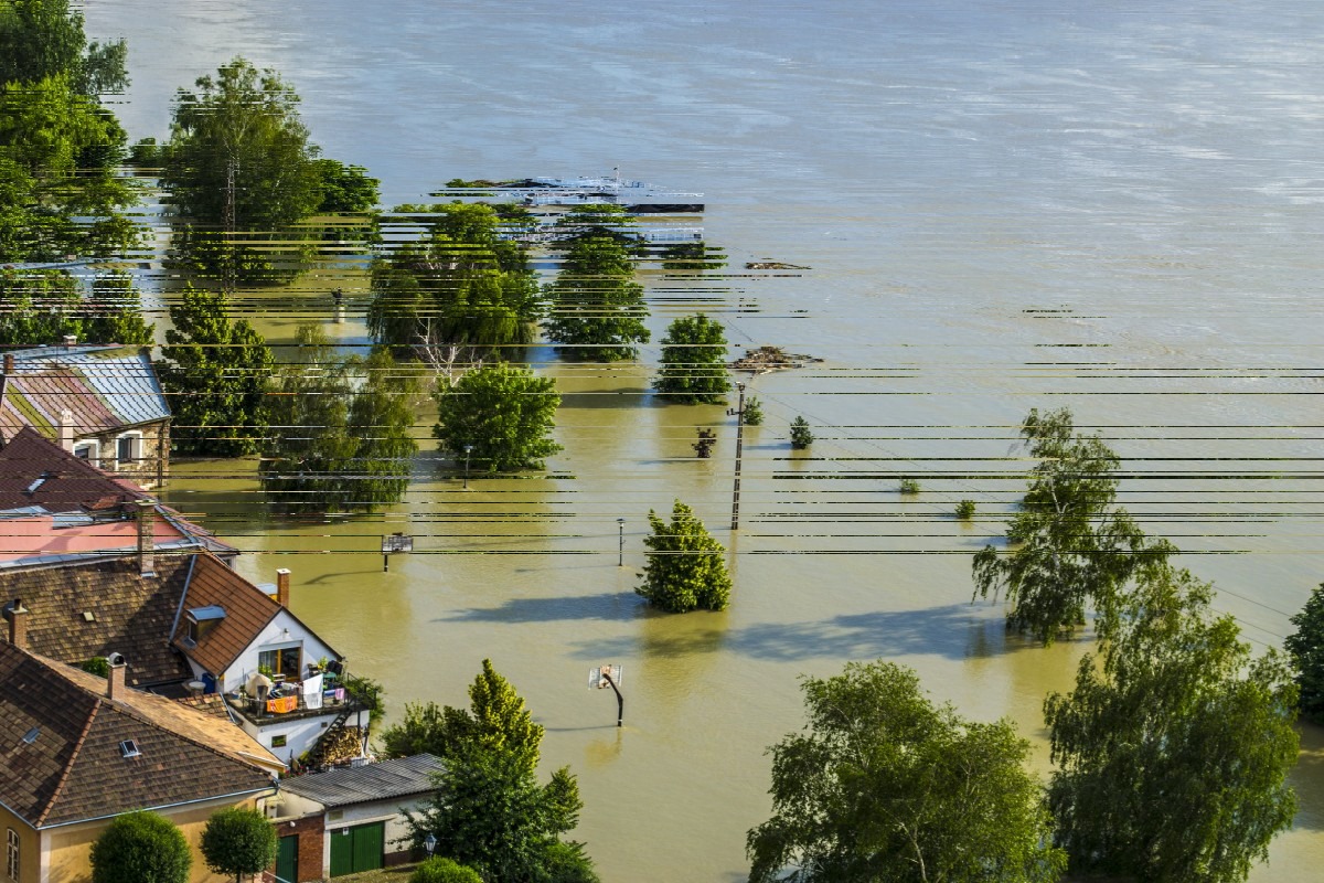 В Дальнереченске размыло дамбу