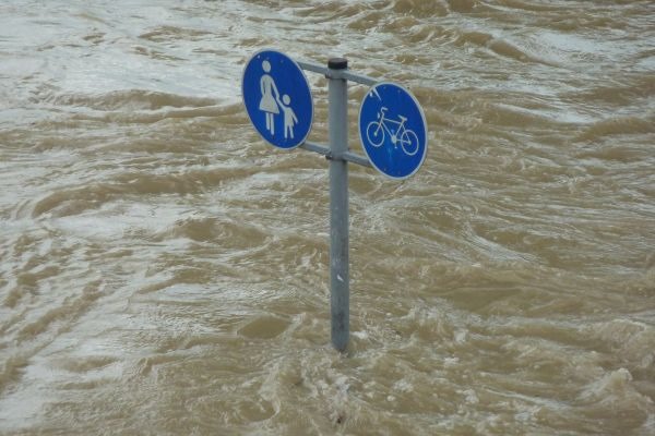 Авария на водопроводе в Ельце оставила жителей без воды