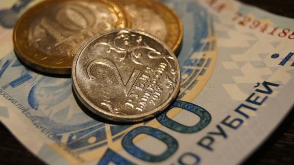 Аналитик Васильев: курс рубля умеренно ослабнет на предстоящей неделе