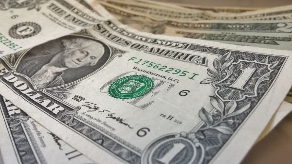 Володин: США подорвали доверие к доллару введением санкций против России